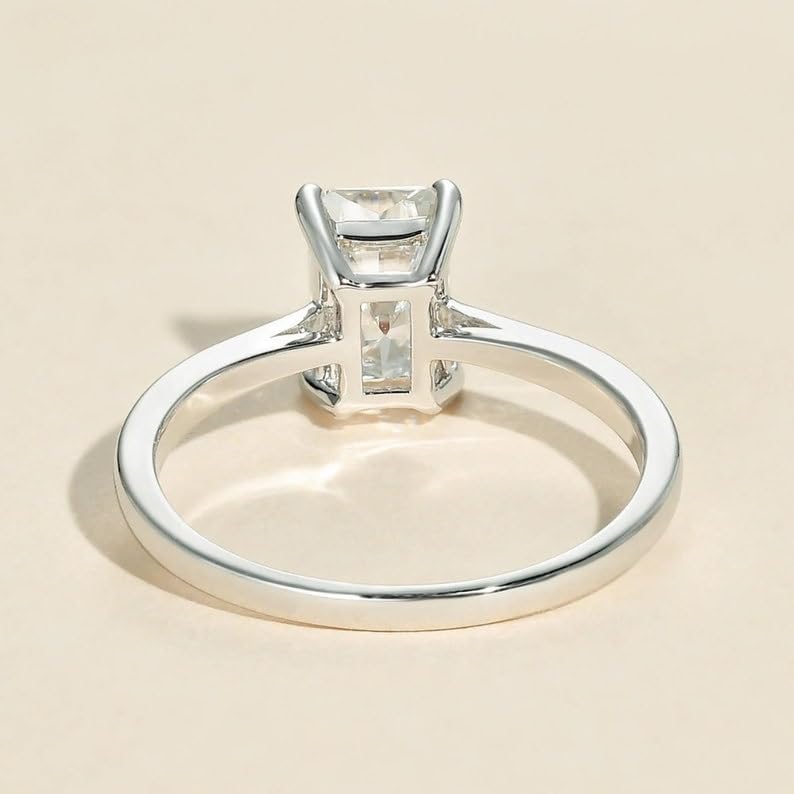 Bague solitaire en argent 925, le cadeau idéal pour sceller une promesse