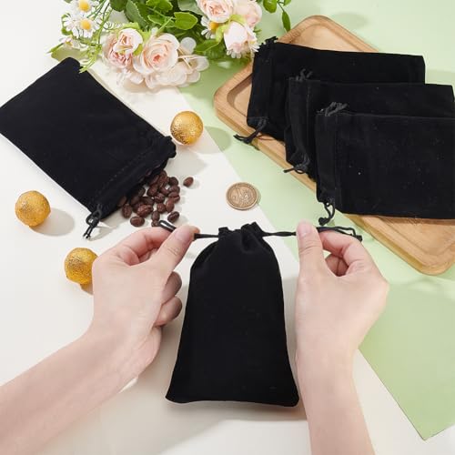 NBEADS 5 Stück Samtbeutel, 10 × 15cm schwarzer Samtbeutel Kordelzug Geschenk Tasche Schmuck Süßigkeiten Beutel Hochzeit Gunst Tasche für Ohrstöpsel und Schlüsselanhänger