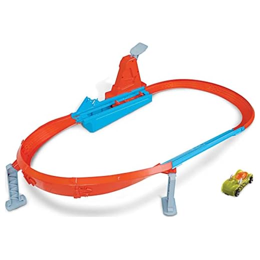 Hot Wheels Toy Car Track Set, Rapid Raceway Champion, Multi-Car Racing, Connects to Other Sets, 1:64 Scale Car