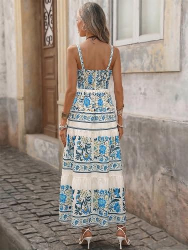 Robe midi fleurie pour vos vacances d'été à la plage