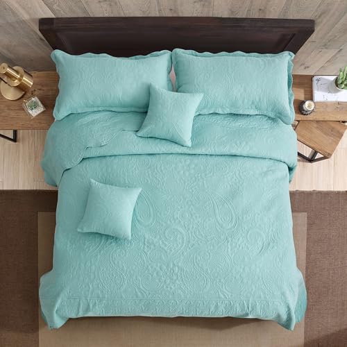 Image of Oversized King Bedspread, Embossed Paisley Quilt Set King /Cal King, Lightweight Reversible Coverlet, Scalloped Edge - Fresh Classic Look, 5 Piece, Seaglass