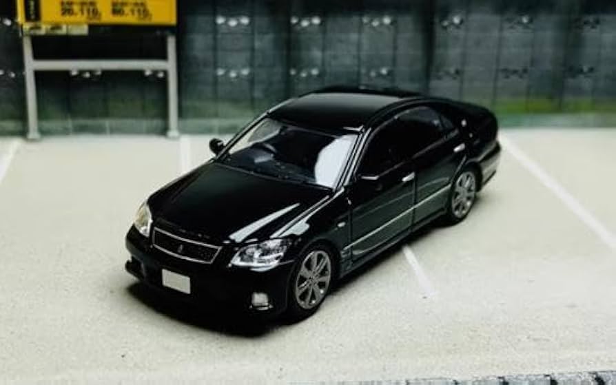 Amazon | zoom 1/64 トヨタ クラウン Athlete GRS184 黒