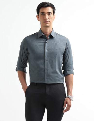Image of Arrow Newyork Men's Textured Manhattan Slim fit New York Shirt