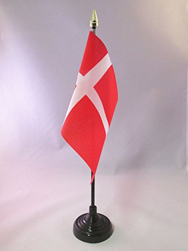 AZ FLAG - Denmark Table Flag 4'' x 6'' - Danish Mini Desk Flag 100% Polyester 15 x 10 cm - Office Mini Banner with 10'' Pole - Golden Spear