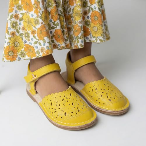 Image of THEE BRON Toddler Floral Cutout Closed Toe Sandals for Girls Breathable Summer Shoes