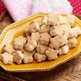 Amazon シンガポールのお土産で大人気 Bengawan Solo ブンガワンソロ Gula Melaka Kueh Bangkit クッキー Bengawan Solo ビスケット クッキー 通販