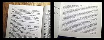 Paperback Contemporary Soviet politics: An introduction Book