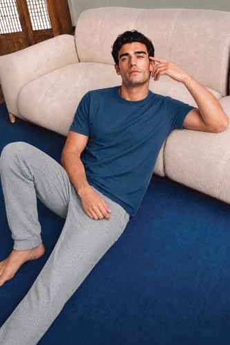 Image of Van Heusen Men's Crew Neck T-Shirt - Soft & Breathable Cotton | Regular Fit | Comfortable Everyday Casual Wear | Short Sleeves | Summer Favorite |Solid Colors | Style 60052|Available in Pack of 1 & 2