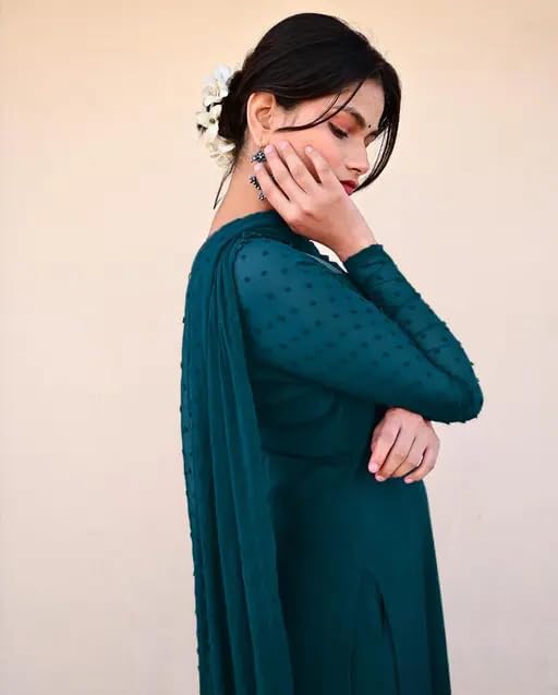 Image of Anveri Textiles Women's Cotton Blend Kurti with Square Neck Long Sleeves Solid Pattern A Line Style Ankle Length and Dupatta Set