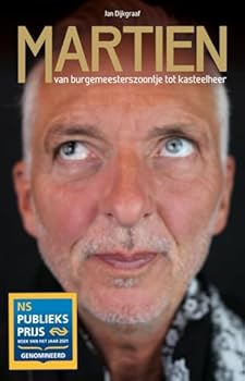 Paperback Martien: van burgemeesterszoontje tot kasteelheer [Dutch] Book