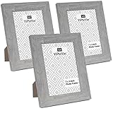 Photo Gallery yipinyin set di 3 cornici per foto in legno grigio fumo, 17 x 19 cm, 3 pezzi con frontale in vetro per display da tavolo o da parete Photo Gallery yipinyin set di 3 cornici per foto in legno grigio fumo, 17 x 19 cm, 3 pezzi con frontale in vetro per display da tavolo o da parete