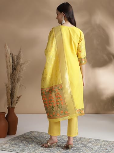 Image of arriva fab Women's Embroidery Kurta Set With Duppata