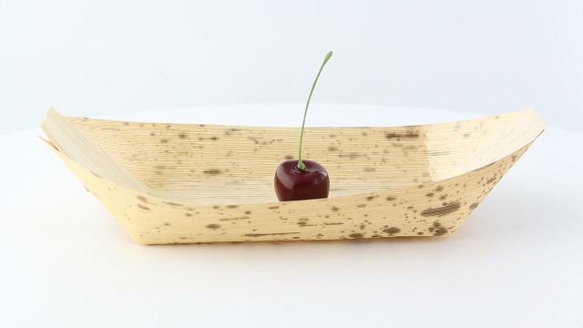 Image of Bamboo Leaf Boat Tray (Case of 100), PacknWood - Biodegradable Bamboo Food Eating Trays (12 oz, 7.8 inch x 4.3 inch x 1 inch) PK210BJQ22