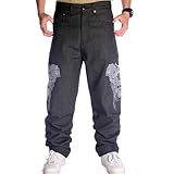 Polyvalence Urbaine : S’associe facilement avec des sweats, t-shirts ou vestes streetwear