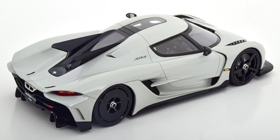 GT Spirit シュニッツアーACL2グリーン ミニカー　1/18 新品 GT Spirit シュニッツアーACL2グリーン ミニカー 1/18 新品 GT