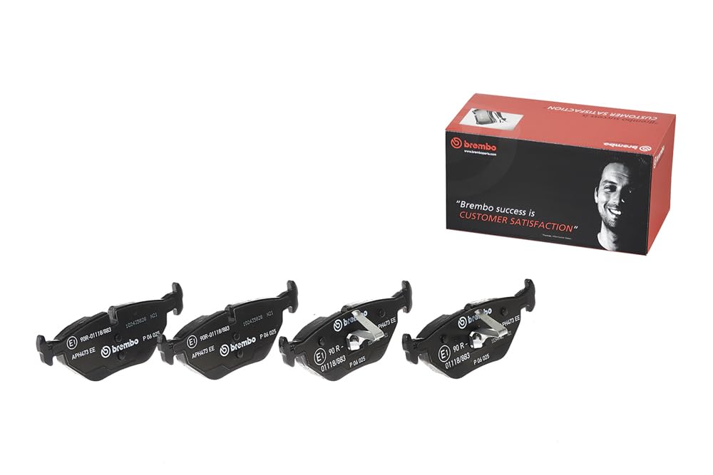 P 06 025 Brake Pad Set, Disc Brakes (4 Pieces)