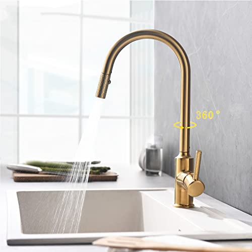 Robinet de cuisine en laiton or brossé au design élégant et durable