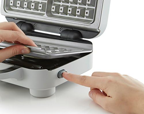 Breville VST072 DuraCeramic Waffle Maker, White and Stainless Steel & Ultimate Deep Fill Toastie Maker | 2 Slice Sandwich Toaster | Removable Non-Stick Plates | Stainless Steel | Black [VST082]