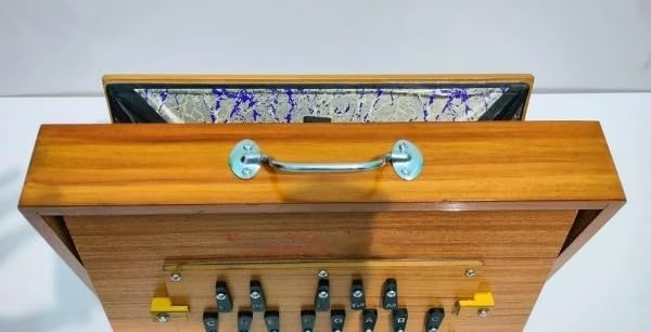 Shruti Box 38,1 x 25,4 x 7,6 cm, bois de teck, 440 Hz et 432 Hz, avec Padel, Marron