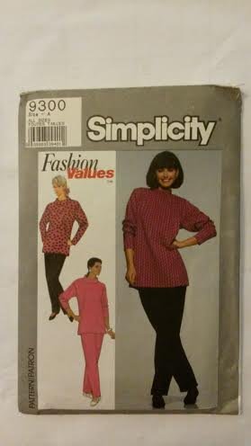 Patron Simplicity 9300 ajustement petites tailles pour top et pantalon sans retouche
