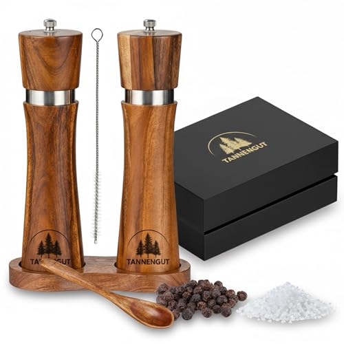 TannenGut® |Salz und Pfeffermühle (5-teilig) |Gewürzmühlen aus Holz mit Untersetzer Löffel und Bürste |Keramikmahlwerk|Akazienholz Design |Premium Magnetbox