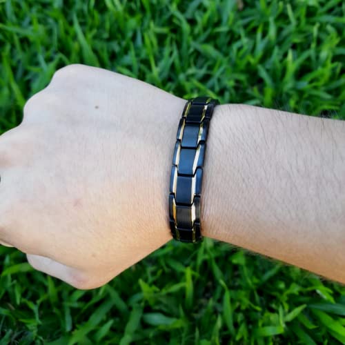 Pulseira Magnética Aço Preto e Filetes Banhados a Ouro 18K