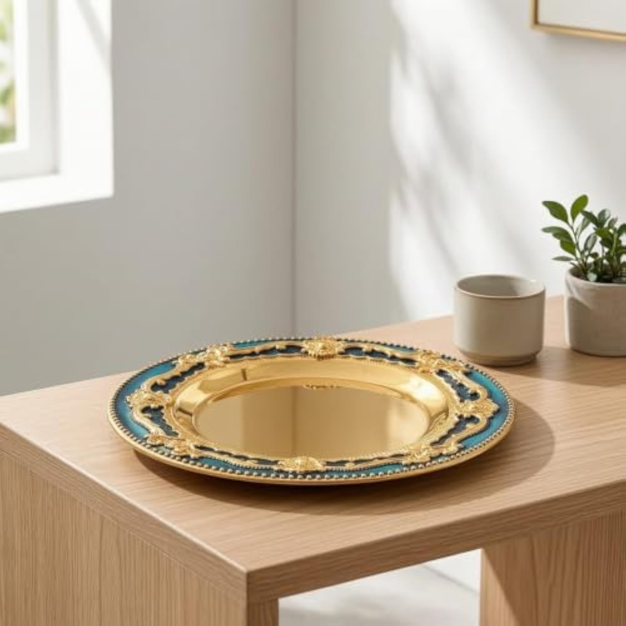 Baroque-Style Round Tray, Vintage Gold Design