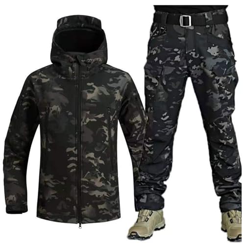 Veste tactique et pantalon de combat : restez au sec pendant l'effort outdoor