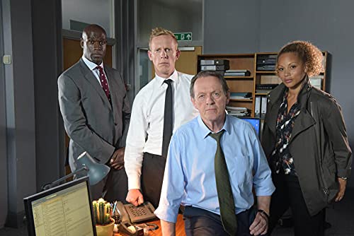 Inspecteur Lewis Saison 9 en coffret de 3 DVD para resolver los misterios más complejos 4