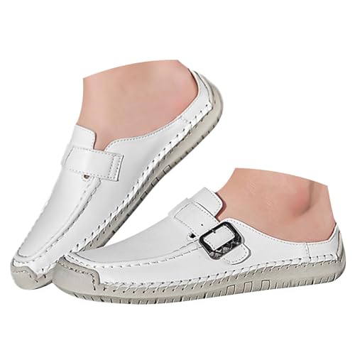 Chaussures plates à bout fermé avec boucle métallique élégante