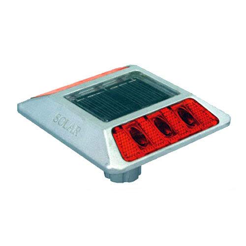 WTH solar road stud red color light size:- 135x105x25mm leg : 50mm