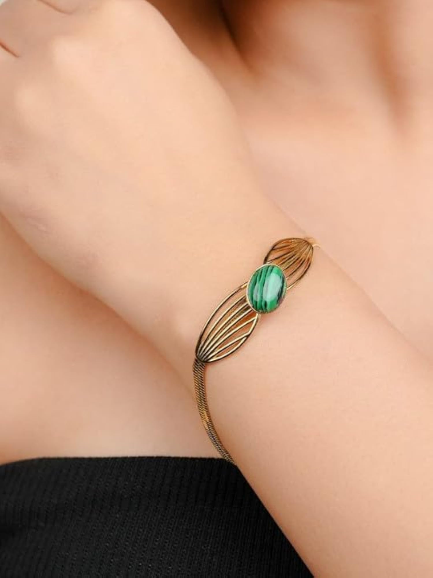 Women's Stylish Dalton Bracelet, Chic Accessory