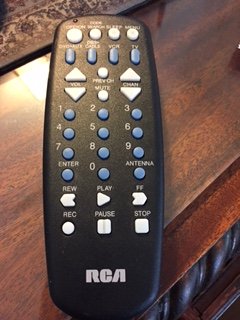 RCA Universal Palm Size 3Device DVD VCR TV Remote Control RCU403