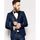 Este es un traje que se ajusta al tamaño, pero se adapta a un traje estándar. Los trajes delgados son más ajustados que los estándar, los trajes de ajuste estándar hacen que el cuerpo sea más compacto, delgado y moderno.