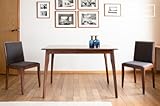 Table en bois d'acacia massif avec finition noyer, apportant chaleur et authenticité