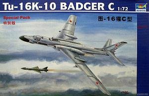 (未使用･未開封品)　トランペッター 1/144 Tu-16k10 バジャーC型 プラモデル ar3p5n1 中古】トランペッター 1/144 Tu-16k10 バジャーC型 プラモデル