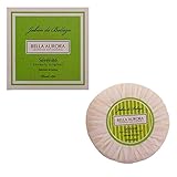 Emulsionar con agua y limpiar la piel del rostro, día y noche, antes del tratamiento