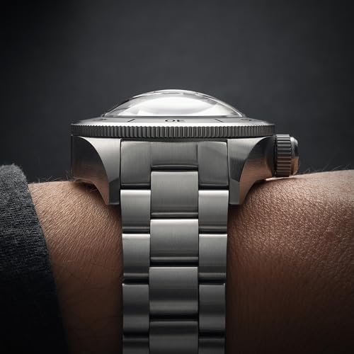Image of Spinnaker Piccard Men's Automatic Dive Watch - Seiko NH35 Movement, Stainless Steel Case, Sapphire Crystal, 550m Water Resistant, Stainless Steel Bracelet, SP-5098
