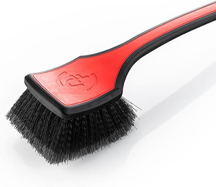 Miniatura 8 de Detail Factory - Cepillo Fender Well - Mango ergonómico ProGrip, cerdas sintéticas rígidas, diseño ergonómico, limpia tus pozos de rueda con