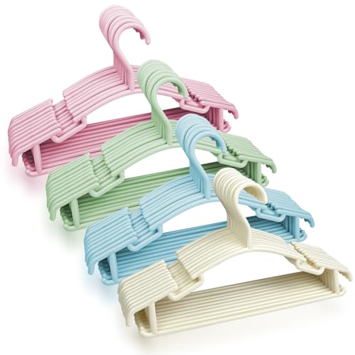 Lectorias 40 Stück Set Kleiderbügel Kinder Kinderkleiderbügel aus Kunststoff rutschfest Baby Kleiderbügel Länge 28cm Platzsparende Mehr Babykleiderbügel für Baby T-Shirts Pullover Hosen 4 Farben