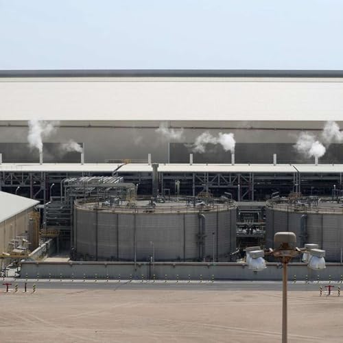 AI Reanimates Val Kilmer for Film, Attorney General Subpoenaed for Epstein Probe Clarity, Iran Strain Triggers Oil Surge, FAA Shifts Radar to Prevent Midair Collisions, and more... Podcast Por  arte de portada