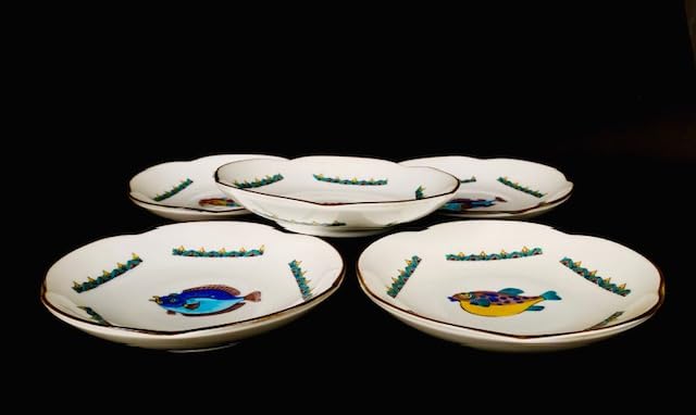 九谷焼皿揃え魚紋絵変り 4寸梅型 裏絵 クラシック