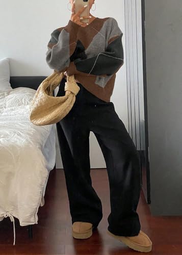 chouyatou Women's 2025 Fall V-Neck Argyle Sweaters Pullover Oversized Chunky Knit Casual Sweater Top4