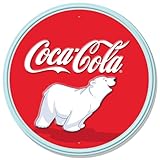 Desperate Enterprises Plaque en acier entièrement gaufrée Motif ourson Coca Cola – Marchandises et cadeaux vintage Coca Cola – Plaque en métal vintage nostalgique – Fabriquée aux États Unis