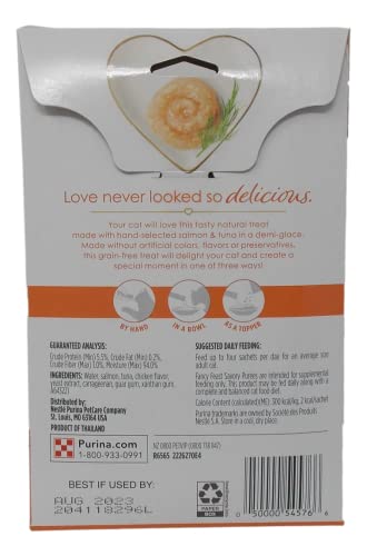 Fancy Feast Savory Puree Naturals Complement Topper Treat 3 Flavor Variety - (2) Each: Tuna, Salmon Tuna, Chicken (1.4 Ounces) - Plus Catnip Toy and Fun Animal Facts Booklet Bundle - Thumbnail 3