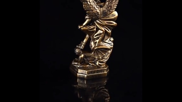 Estatua San Miguel Arcangel 8.5 pulgadas acabado bronce miniatura 7