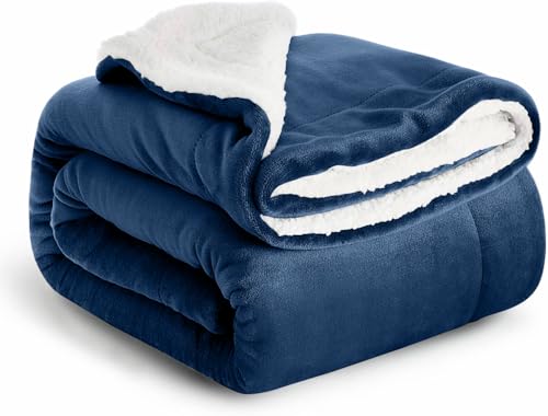 Casabella Sherpa Fleece Blanket - Plush Sofa Throw, Fleece Blanket for King Size Bed - Thick Warm Throw Blanket - Soft Fluffy Bedding, Travel Accessories - King Size Bed, Navy, 200x240cm