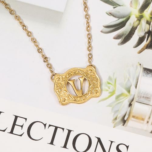 14K Gold Belt Buckle Necklace Western Style Initial Letter Pendant Necklace, Decorative Belt Buckle Frame Design
