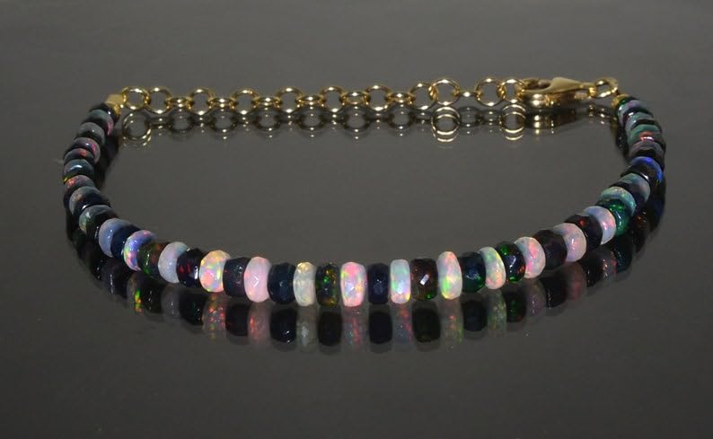 Bracelet opale pour illuminer vos tenues d'été avec délicatesse