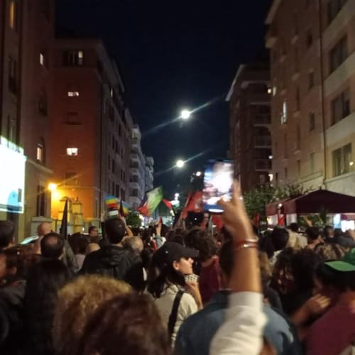 #815 Scontro di civiltà per una ciclabile a via Panama, walkie talkie e altre storie di Roma Titelbild